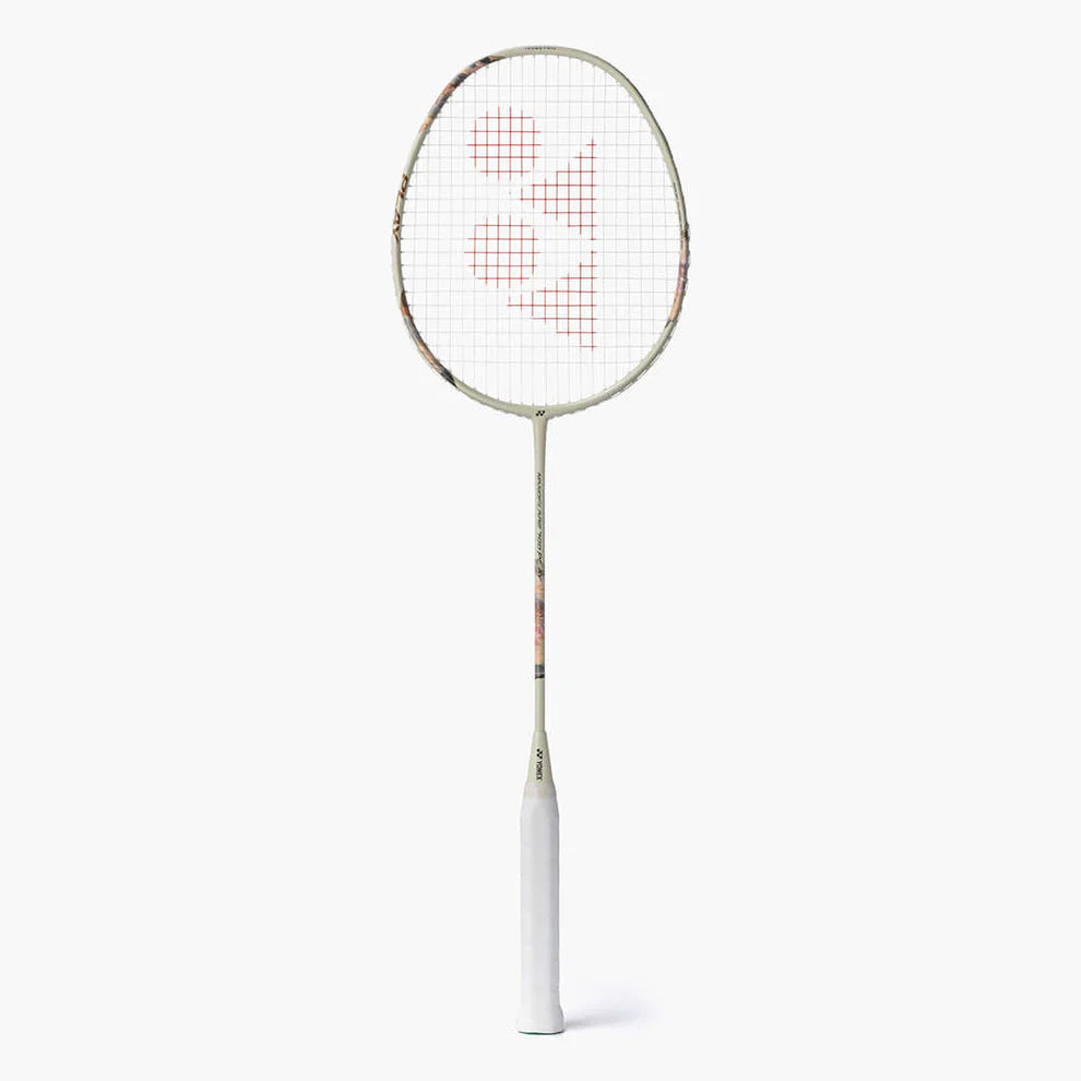 YONEX Nanoflare 700 Play, light beige, 4U/G5, Werksbesaitung