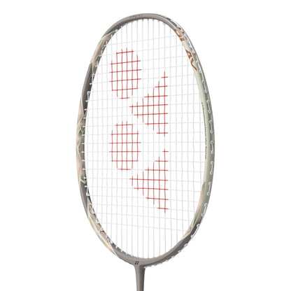 YONEX Astrox 77 Play, light beige, 4U/G5, Werksbesaitung