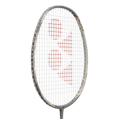 YONEX Astrox 77 Play, light beige, 4U/G5, Werksbesaitung
